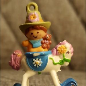 Hasbro vintage Charmkins figure: Johnny Jump-up & Lazy Daisy